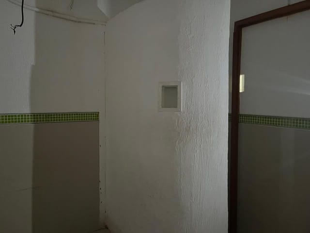 Prédio com 400m², à venda ou para alugar, no bairro Centro em Petrópolis