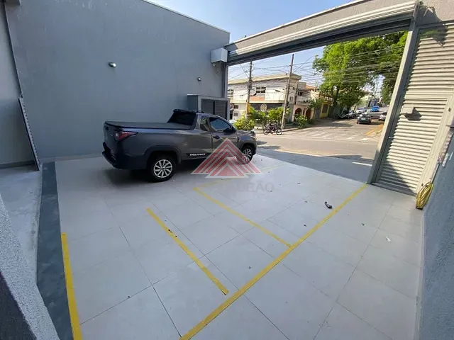 Prédio com 225m², para alugar, no bairro Parque Capuava em Santo André