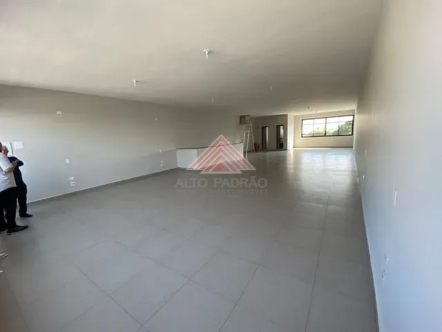Prédio com 225m², para alugar, no bairro Parque Capuava em Santo André