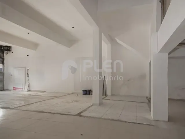 Prédio à venda, no bairro Canindé em São Paulo