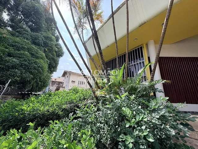 Prédio à venda, no bairro Batista Campos em Belém