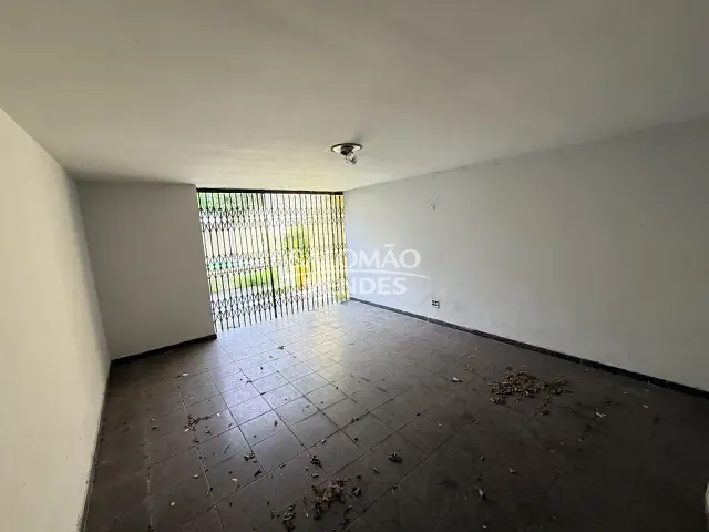 Prédio à venda, no bairro Batista Campos em Belém
