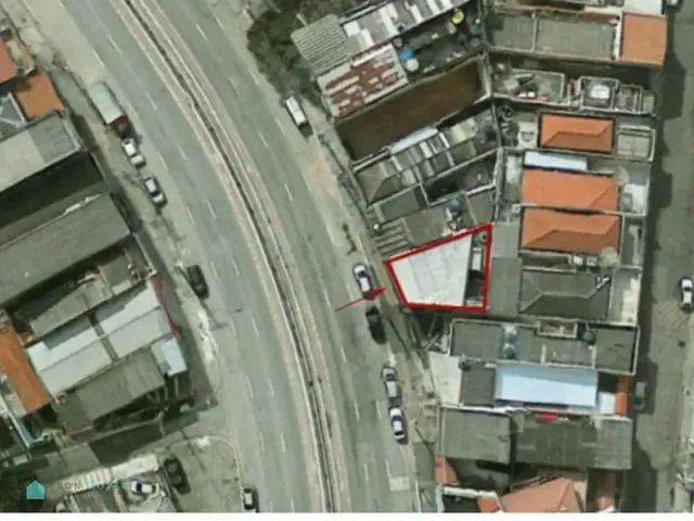 Prédio com 96m², à venda, no bairro Vila Maria Trindade em São Paulo