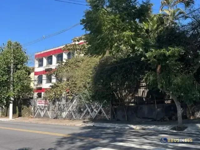 Prédio à venda ou para alugar, no bairro Jardim da Glória em São Paulo