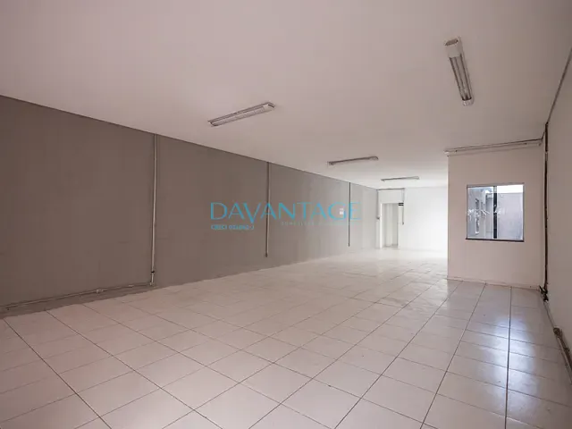 Prédio à venda, no bairro Lapa em São Paulo