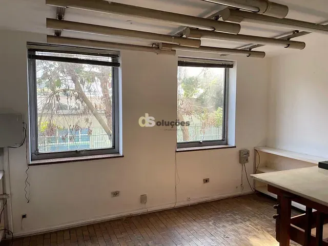 Prédio à venda ou para alugar, no bairro Vila Clementino em São Paulo