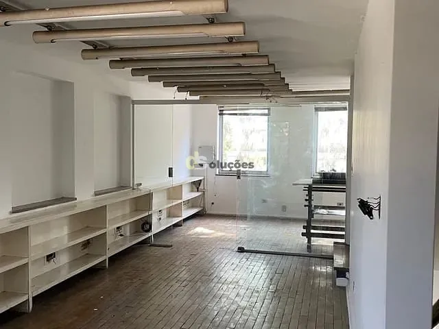 Prédio à venda ou para alugar, no bairro Vila Clementino em São Paulo