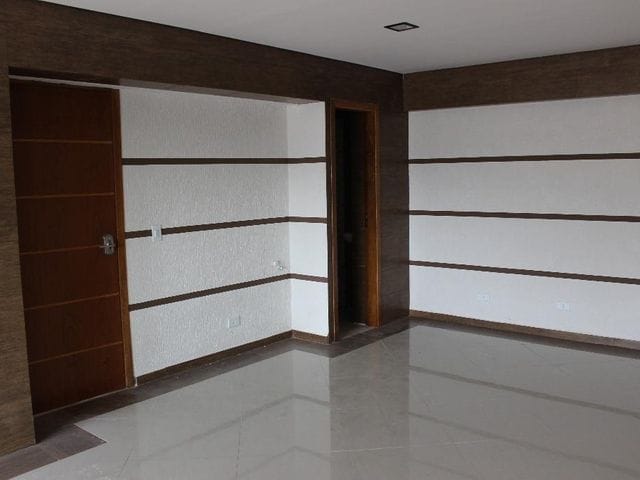 Prédio com 610m², para alugar, no bairro Vila Prudente em São Paulo