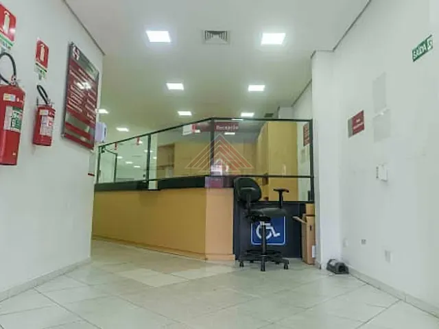 Prédio com 700m², para alugar, no bairro Vila Bocaina em Mauá