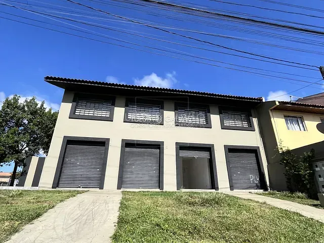 Loja com 374m², à venda, no bairro Cajuru em Curitiba