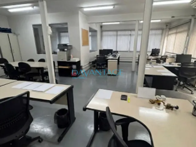 Prédio com 444m², para alugar, no bairro Vila Leopoldina em São Paulo