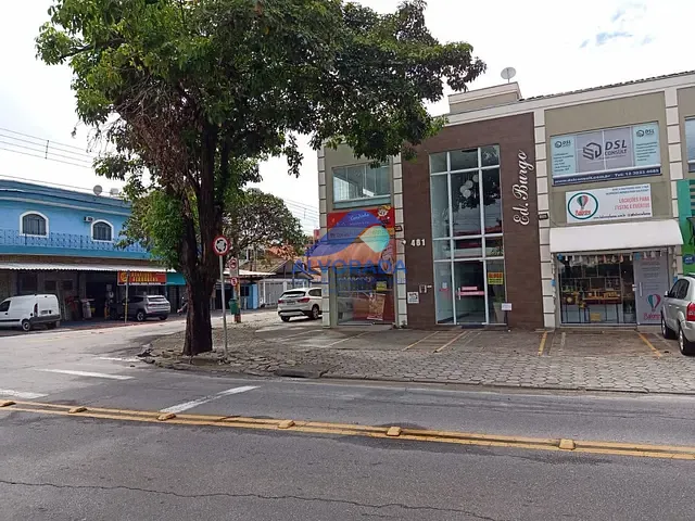 Prédio com 360m², à venda, no bairro Jardim das Indústrias em São José dos Campos