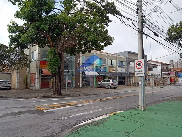 Prédio com 360m², à venda, no bairro Jardim das Indústrias em São José dos Campos