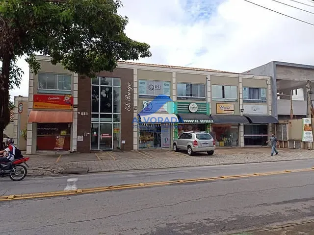 Prédio com 360m², à venda, no bairro Jardim das Indústrias em São José dos Campos