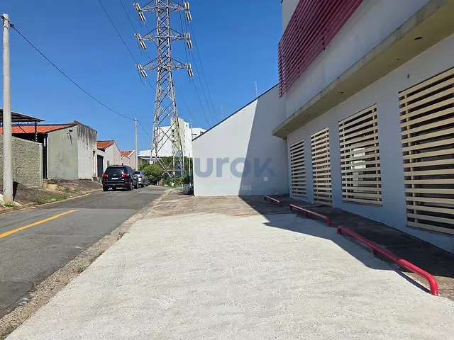 Prédio com 542m², à venda ou para alugar, no bairro Chácara da Barra em Campinas