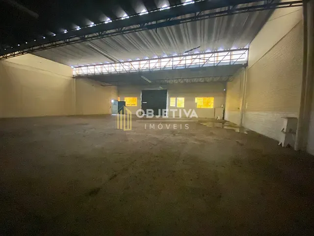 Prédio com 1000m², para alugar, no bairro Rondônia em Novo Hamburgo