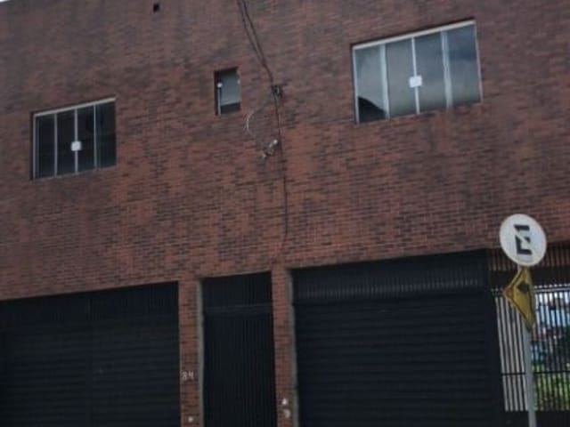 Prédio com 270m², à venda, no bairro Jardim Itapevi em Itapevi