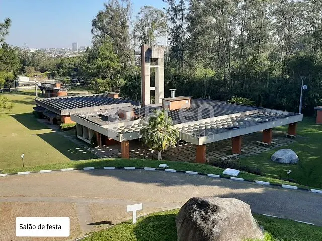 Prédio à venda, no bairro Jardim dos Pimentas em Guarulhos