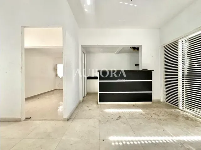 Prédio com 200m², para alugar, no bairro Ipiranga em Londrina