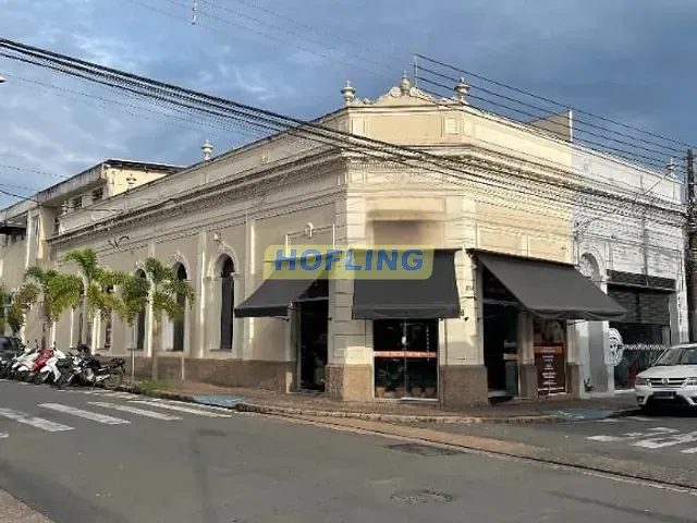 Prédio com 219m², à venda, no bairro Centro em Rio Claro