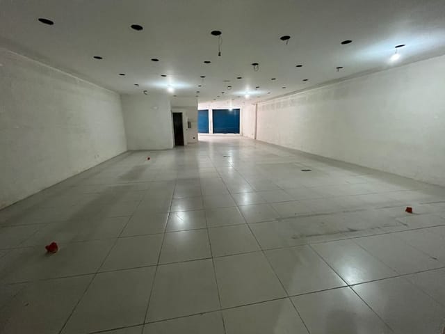 Prédio com 600m², à venda, no bairro Centro em Itapevi