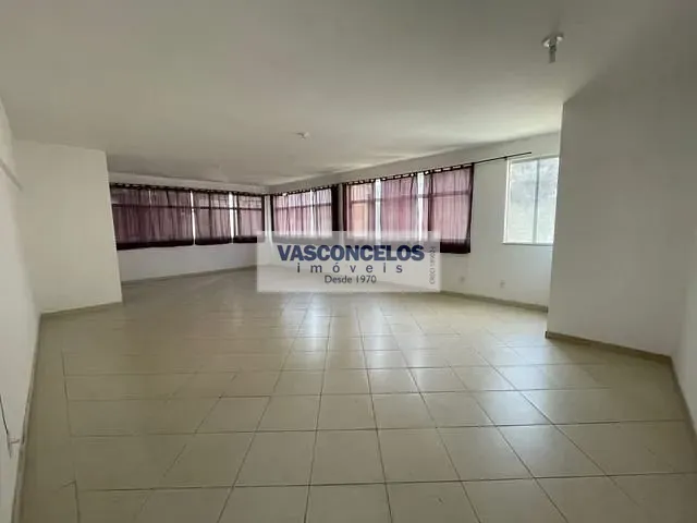 Prédio com 525m², para alugar, no bairro Jardim Satélite em São José dos Campos