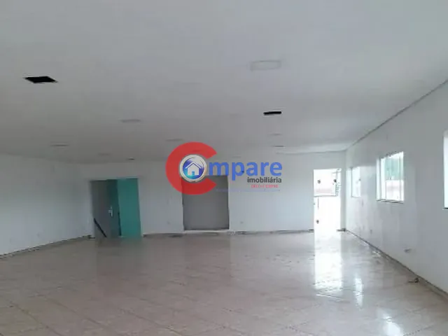 Prédio à venda, no bairro Jardim Novo Portugal em Guarulhos