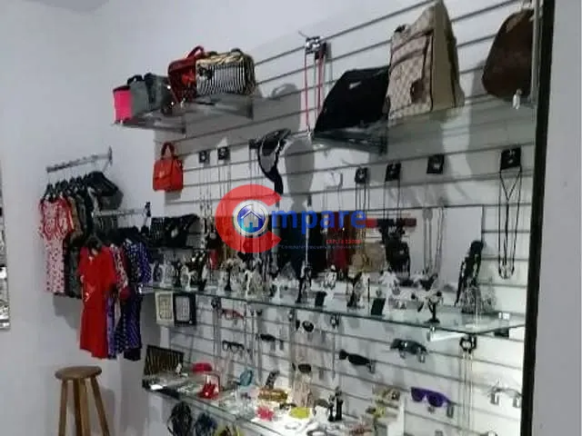 Prédio à venda, no bairro Jardim Novo Portugal em Guarulhos