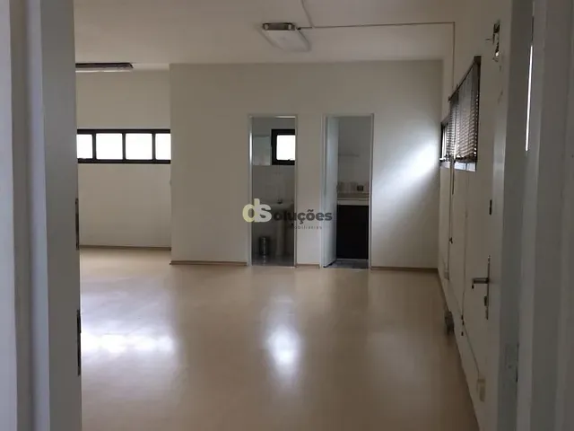 Prédio à venda, no bairro Chácara Santo Antônio (Zona Sul) em São Paulo