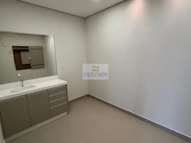 Prédio com 261m², para alugar, no bairro Centro em Diadema