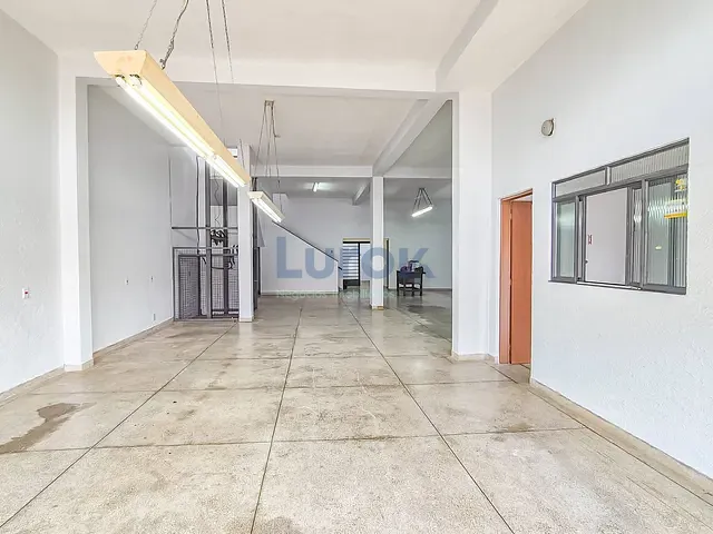 Prédio para alugar, no bairro Jardim Santo Antônio em Valinhos