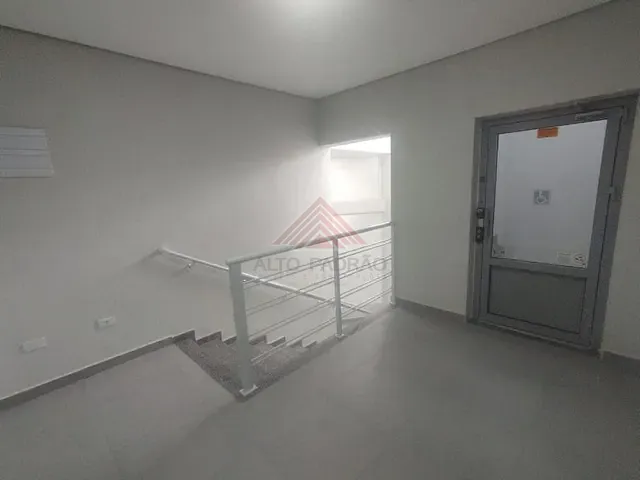 Prédio com 210m², para alugar, no bairro Matriz em Mauá