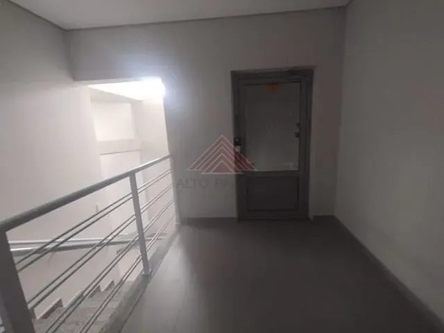 Prédio com 210m², para alugar, no bairro Matriz em Mauá