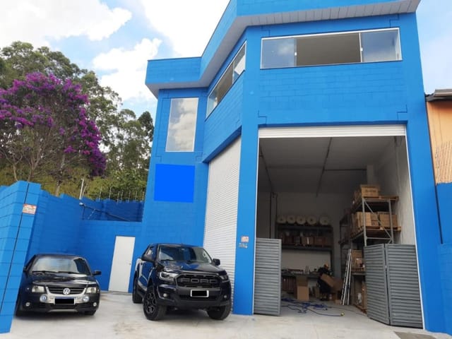 Prédio com 246m², à venda, no bairro Portais (Polvilho) em Cajamar