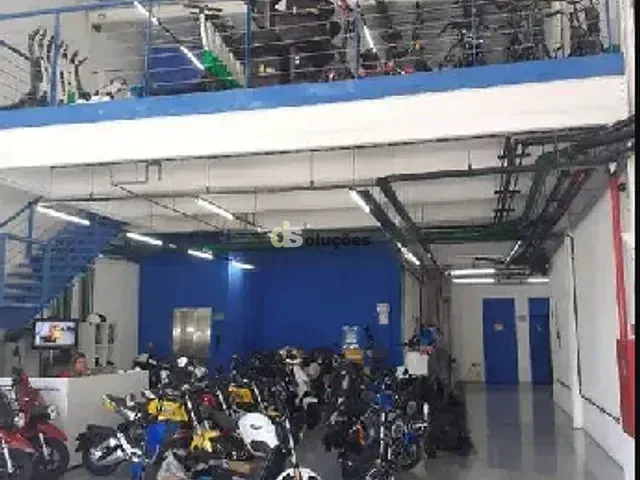 Prédio à venda ou para alugar, no bairro Pinheiros em São Paulo