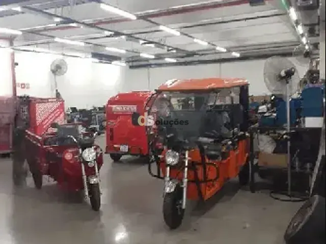 Prédio à venda ou para alugar, no bairro Pinheiros em São Paulo