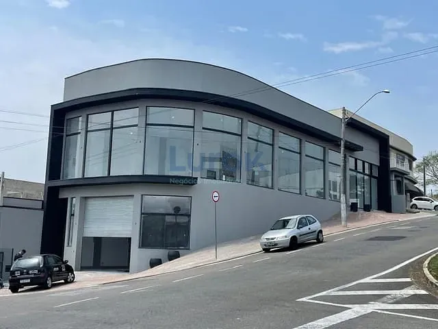 Prédio com 335m², para alugar, no bairro Parque Nova Suíça em Valinhos