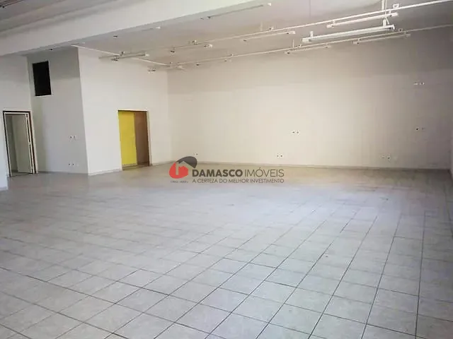 Prédio com 726m², para alugar, no bairro Barcelona em São Caetano do Sul