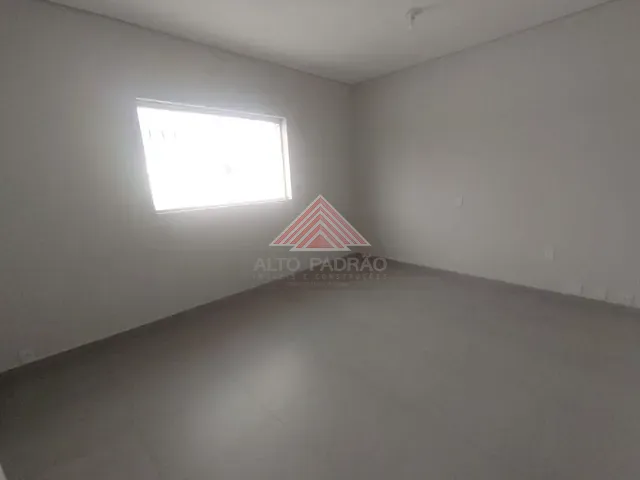 Prédio com 210m², para alugar, no bairro Matriz em Mauá