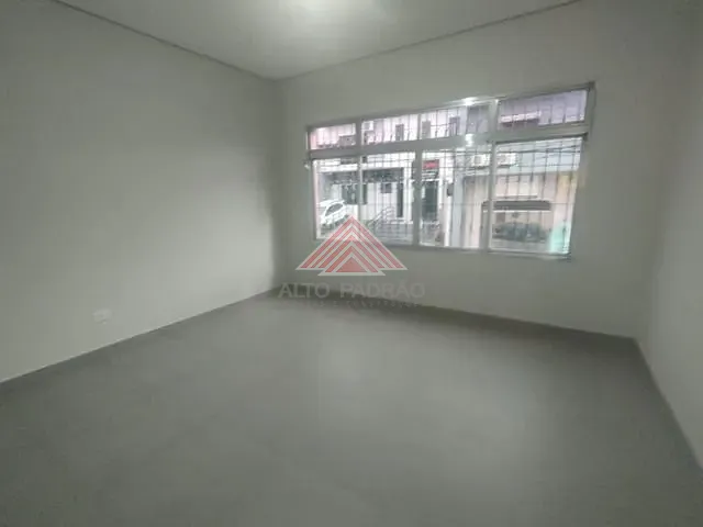 Prédio com 210m², para alugar, no bairro Matriz em Mauá