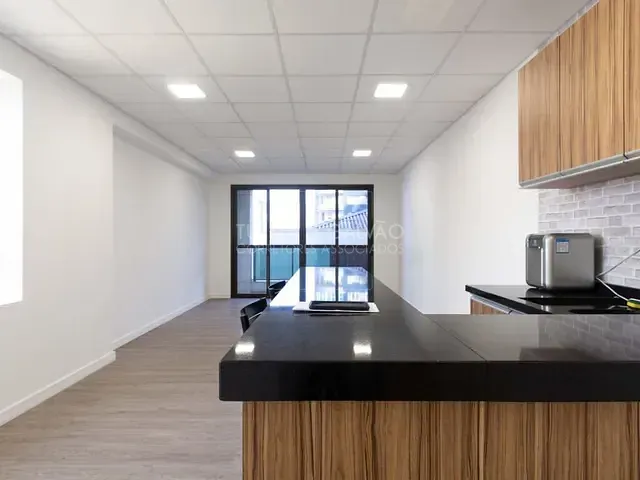 Prédio com 50m², à venda, no bairro Centro em Curitiba