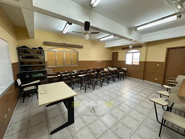 Prédio com 441m², à venda, no bairro Sapopemba em São Paulo