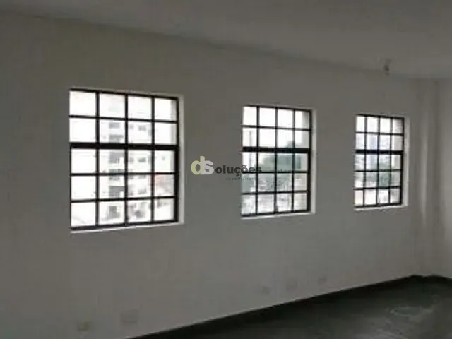 Prédio à venda, no bairro Bosque da Saúde em São Paulo