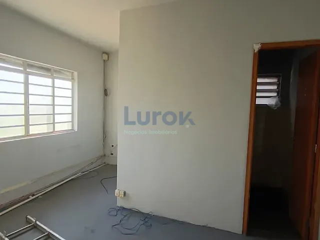 Prédio com 430m², à venda ou para alugar, no bairro Vila Pagano em Valinhos