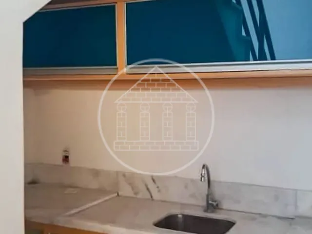 Prédio com 600m², para alugar, no bairro Chácara Santo Antônio em São Paulo