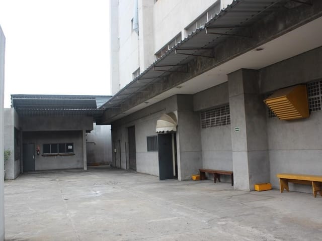 Prédio com 9500m², à venda, no bairro Brás em São Paulo
