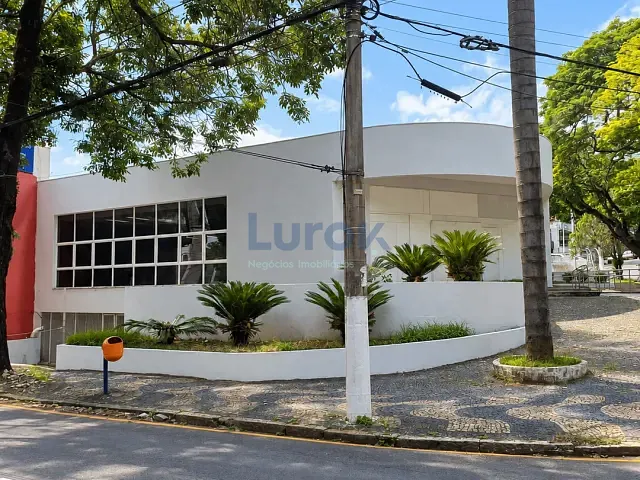 Prédio com 1139m², para alugar, no bairro Vila Embaré em Valinhos