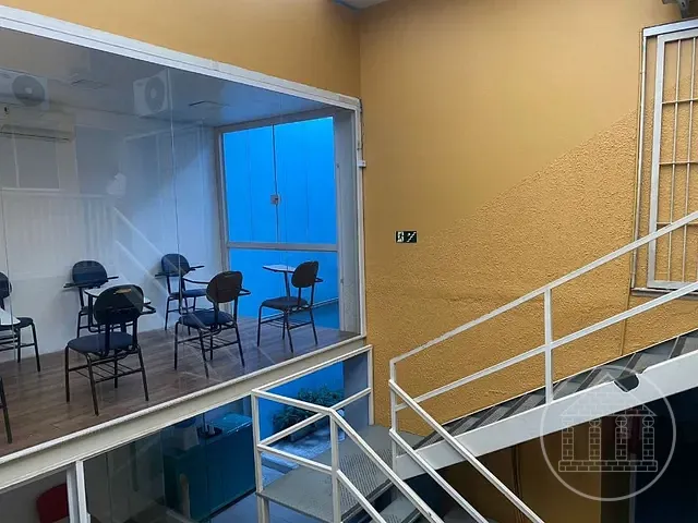 Prédio com 250m², à venda ou para alugar, no bairro Parque Brasil em São Paulo