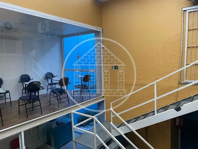 Prédio com 250m², à venda ou para alugar, no bairro Parque Brasil em São Paulo