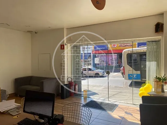 Prédio com 250m², à venda ou para alugar, no bairro Parque Brasil em São Paulo